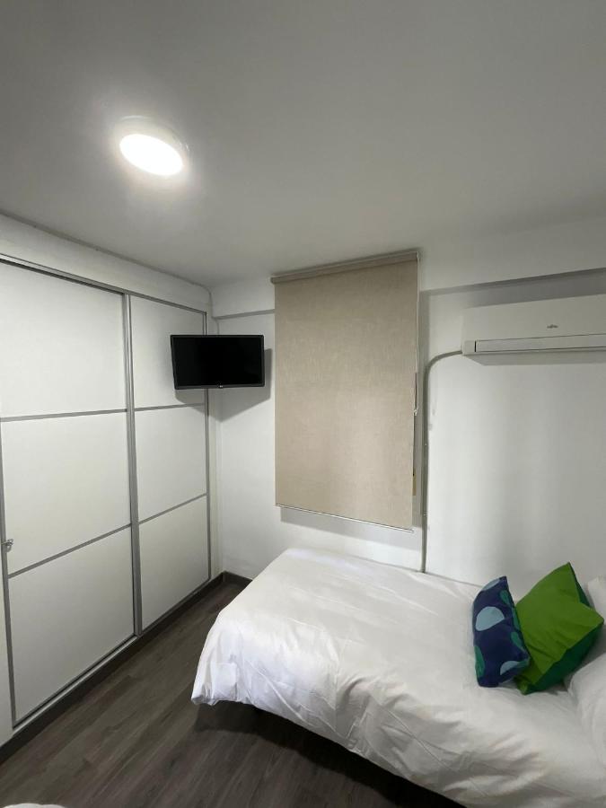 Ayala Apartamento Malaga Exterior photo